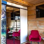 Looktatry Pod Stokiem & Jacuzzi 아파트