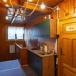 Looktatry Pod Stokiem & Jacuzzi 아파트 *