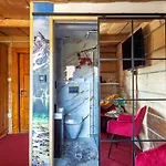 Looktatry Pod Stokiem & Jacuzzi 자코파네