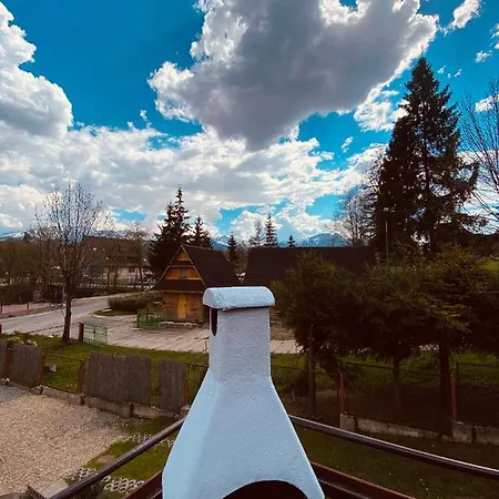 Pod Stokiem & Jacuzzi 住宿加早餐酒店