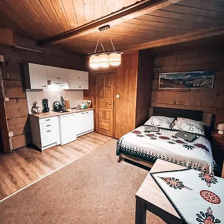 Pod Stokiem & Jacuzzi 住宿加早餐酒店 扎科帕内