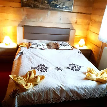 Pod Stokiem & Jacuzzi 住宿加早餐酒店 3*