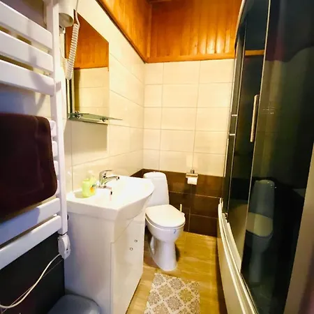 Pod Stokiem & Jacuzzi 住宿加早餐酒店