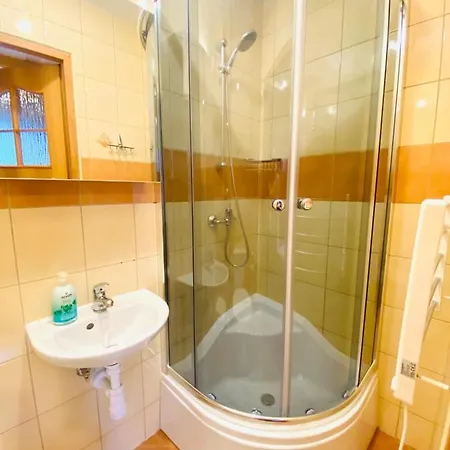 住宿加早餐酒店 Pod Stokiem & Jacuzzi 扎科帕内