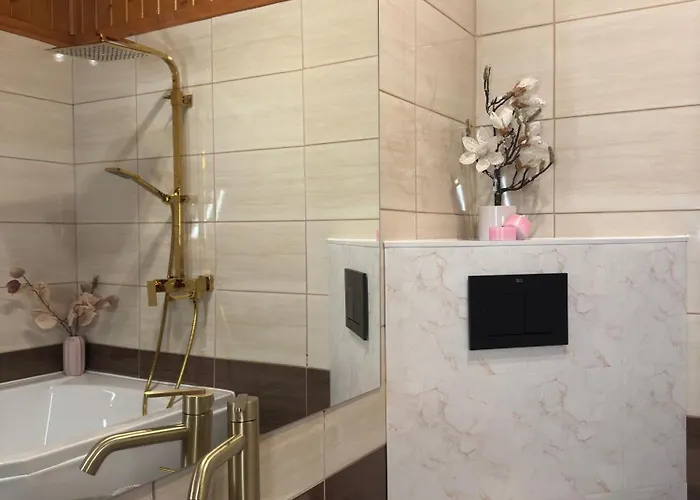 Looktatry Pod Stokiem & Jacuzzi شقة