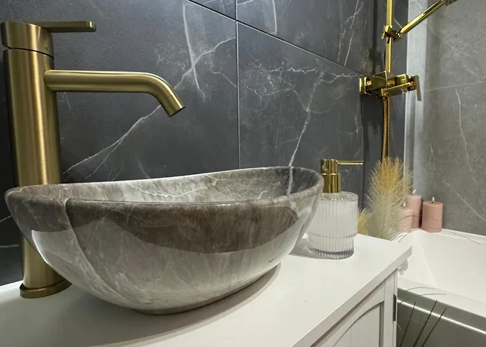 شقة Looktatry Pod Stokiem & Jacuzzi زاكوباني